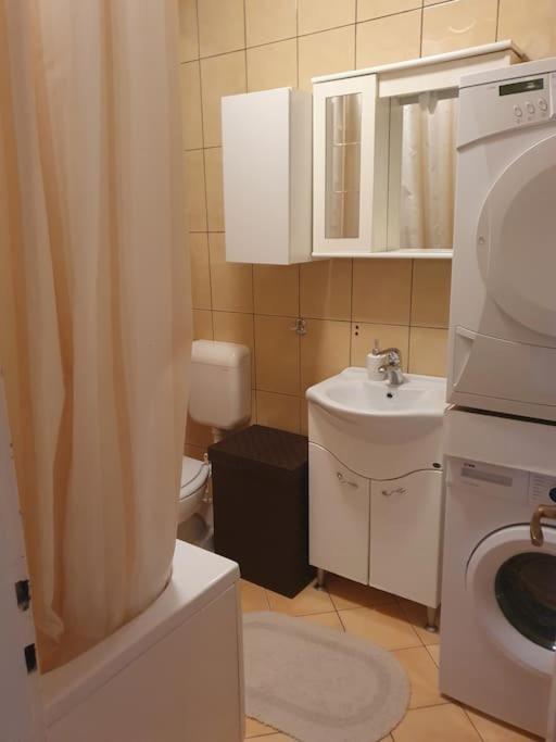Apartment In The City Center Сараево Екстериор снимка